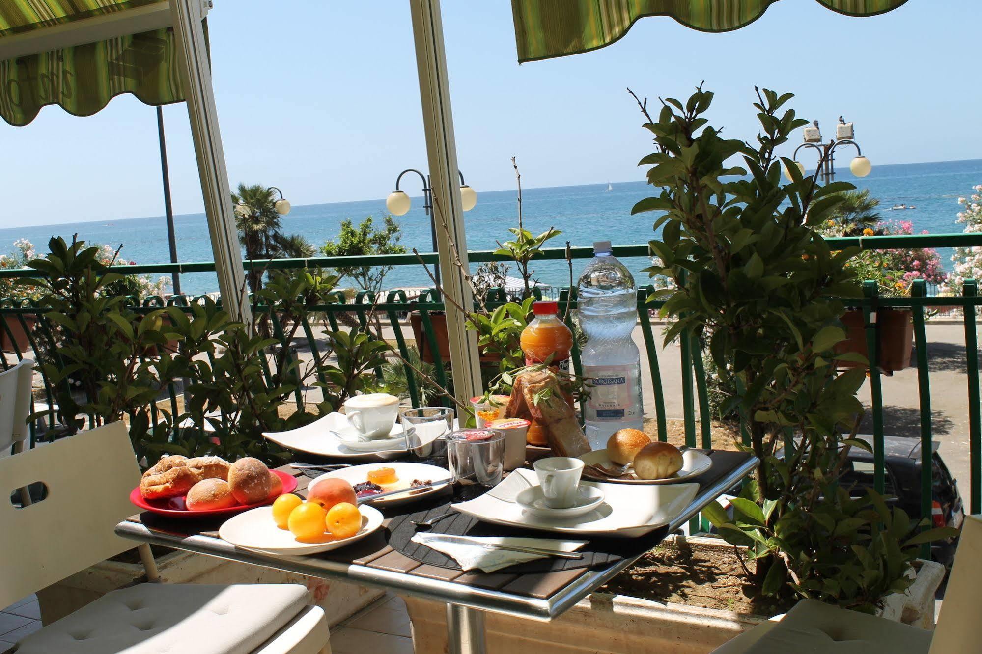 B&B Salerno In מראה חיצוני תמונה